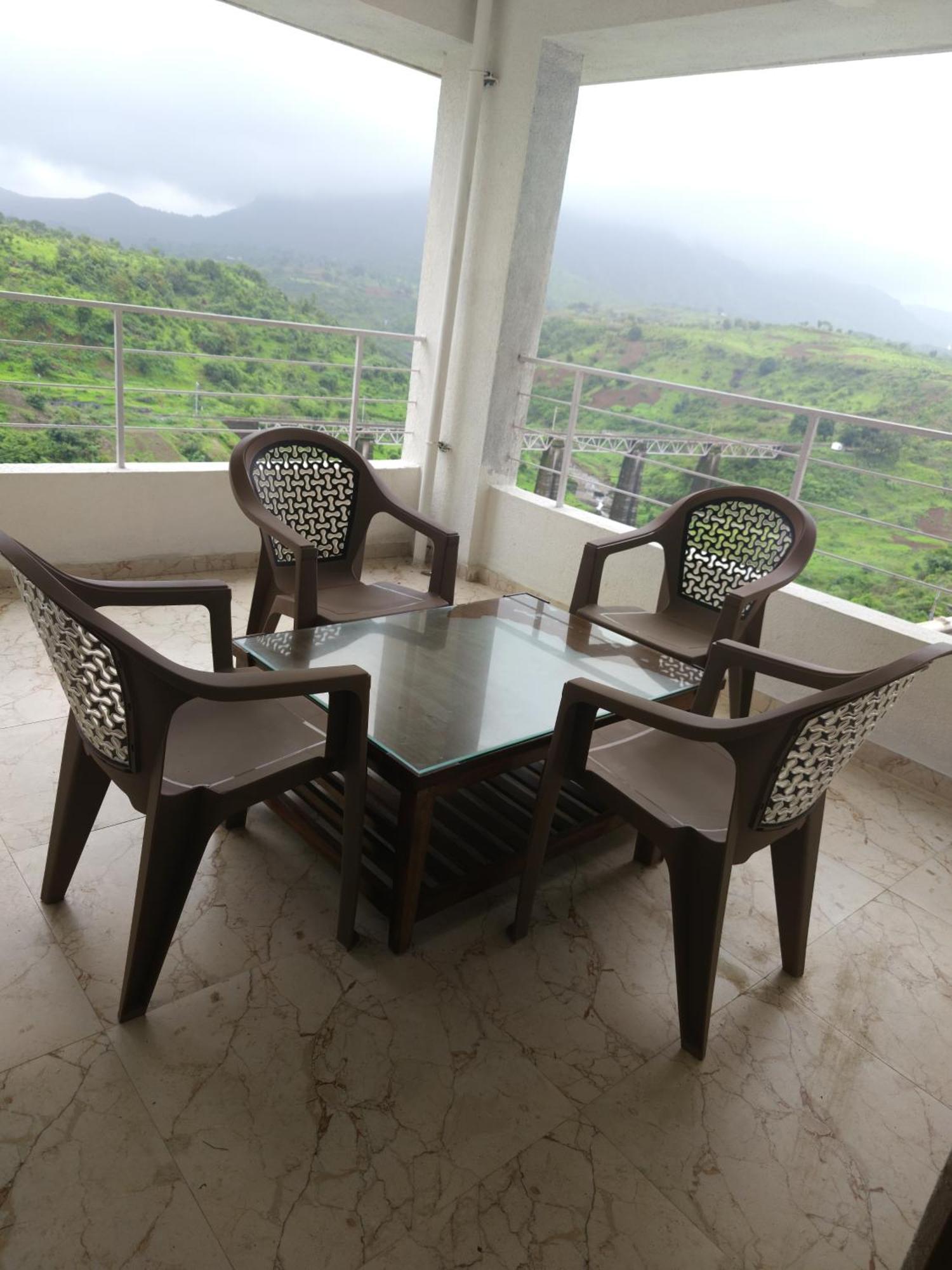 Oxi Valley Resort Igatpuri Eksteriør billede