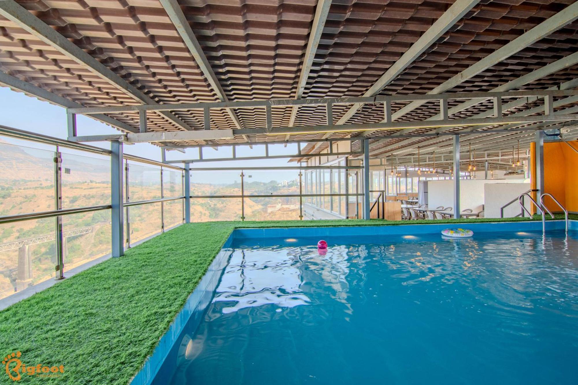Oxi Valley Resort Igatpuri Eksteriør billede